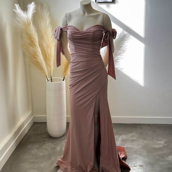 Cinderella Divine CD943 - Picture 2 of 7